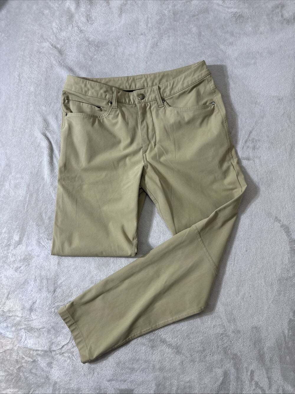 Lululemon ABC Pants Men’s 28x28 Khaki 5 Pocket Stretch Casual Golf